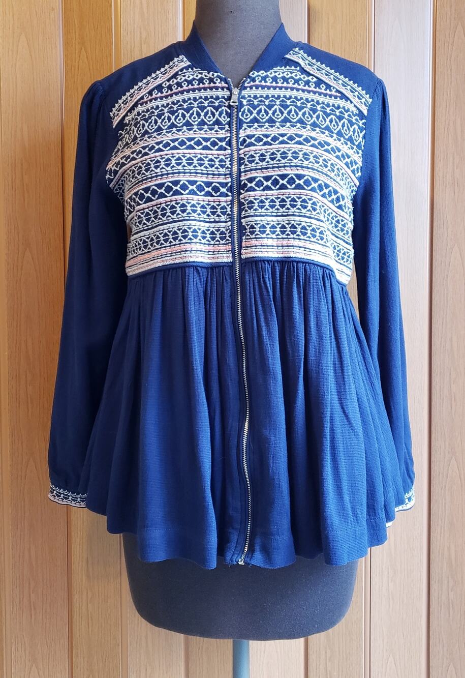 Octavia size small blue long sleeve top